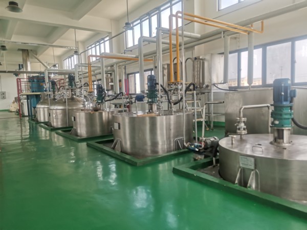 OIL REFINING MACHINE